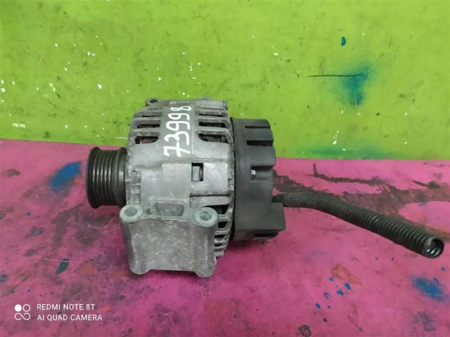 Генератор для Audi A4 B6 Avant 2000-2004 на фотографиях