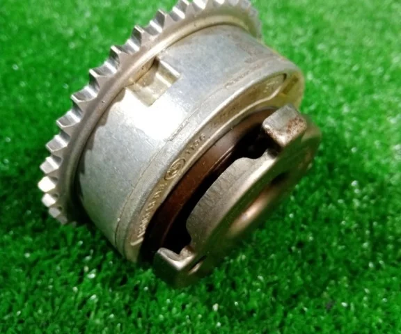 Регулятор фаз газораспределения для BMW X5 Е70 2006-2013 на фотографиях