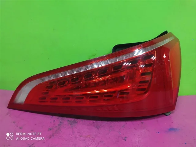 Фонарь внутренний правый для Audi Q5 8R 2008-2016 на фотографиях