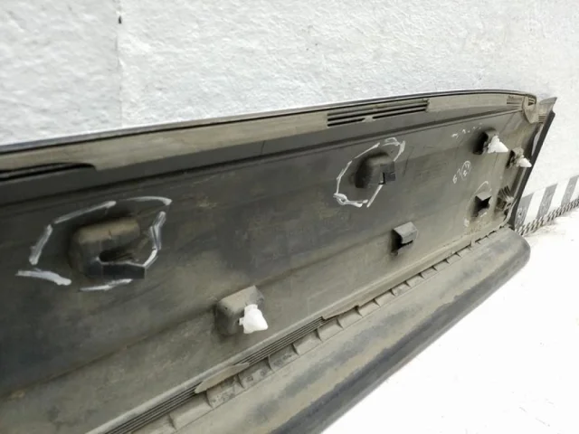 Накладка двери задней правой для Volkswagen Tiguan I NF 2006-2017 на фотографиях