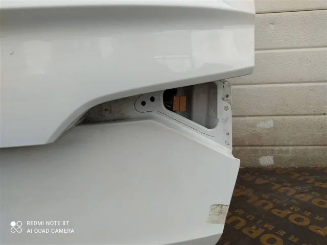 Крышка багажника для Volkswagen Jetta 7 2020+ на фотографиях