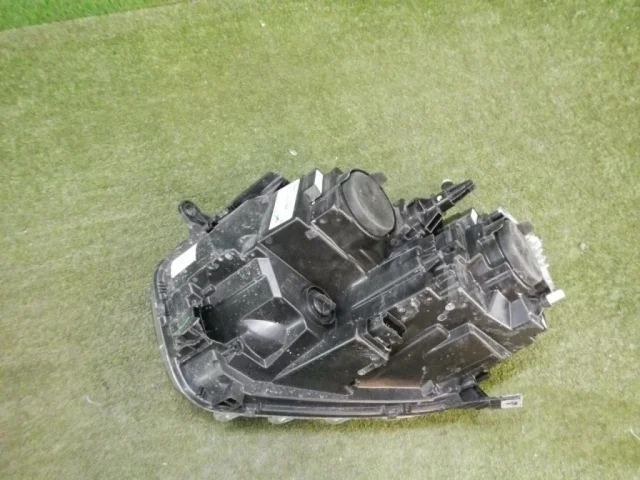 Фара ксенон левая для Renault Duster HM 2020+ на фотографиях