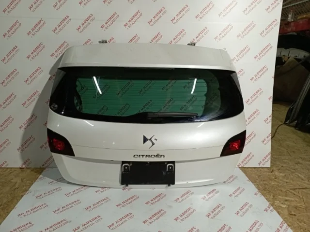 Крышка багажника для Citroen DS4 2011-2016 на фотографиях