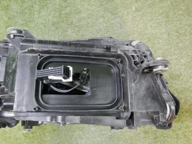 Фары для Mercedes-Benz S class X222 Maybach 2017-2019 на фотографиях