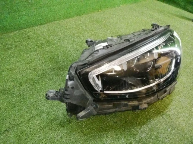 Фары для Mercedes-Benz S class W223 2021+ на фотографиях