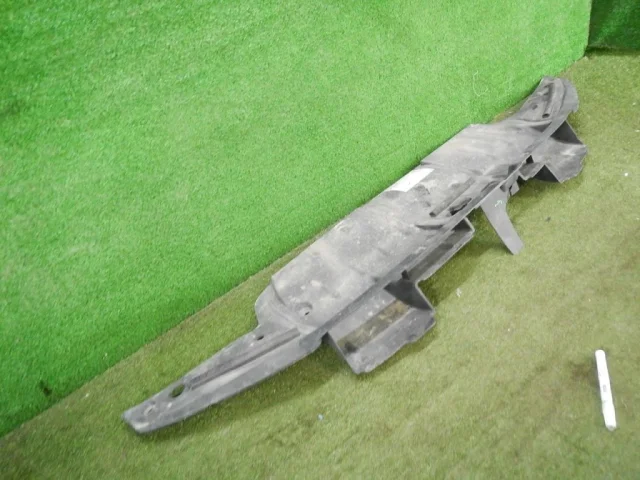 Накладка порога левая для Toyota Land Cruiser 200 (JDM) 2007-2013 на фотографиях