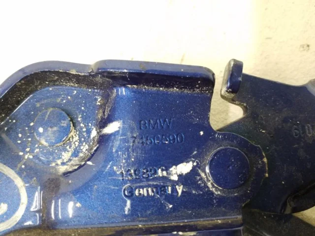 Петля капота левая для BMW 3er G20 2018+ на фотографиях