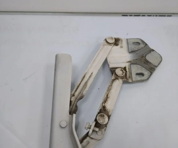 Петля капота правая для Volkswagen Caddy IV (2K) 2015-2020 на фотографиях