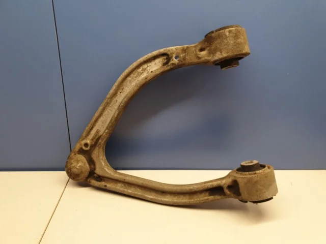 Рычаг передний левый верхний для Mercedes-Benz S class W222 2013-2017 на фотографиях