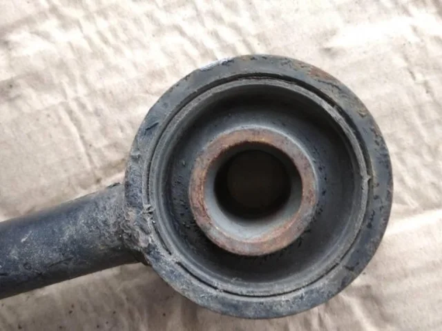 Стойка стабилизатора задняя для Nissan Murano Z51 2007-2015 на фотографиях