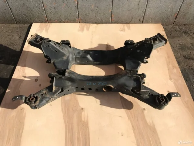 Задний подрамник для Infiniti FX S51 2008-2013 на фотографиях