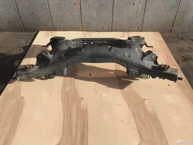 Задний подрамник для Infiniti FX S51 2008-2013 на фотографиях