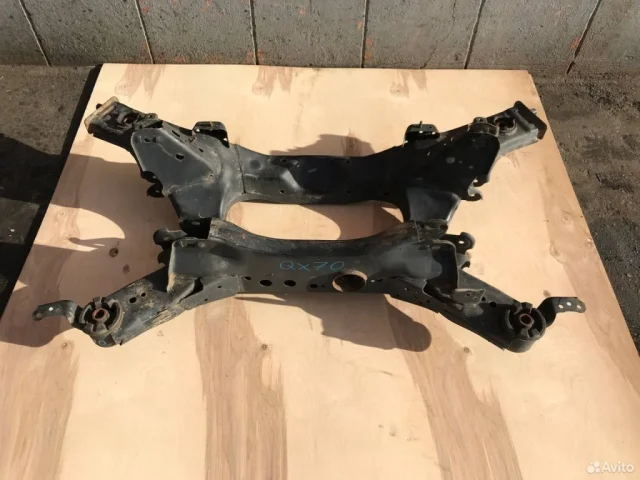 Задний подрамник для Infiniti FX S51 2008-2013 на фотографиях