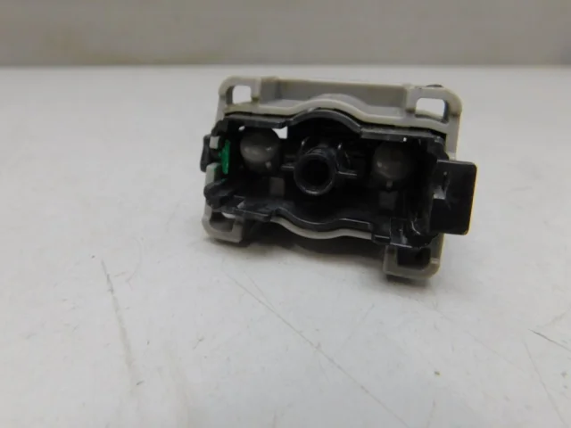 Фароомыватель левый для Toyota Land Cruiser J200 Rest2 2015-2021 на фотографиях