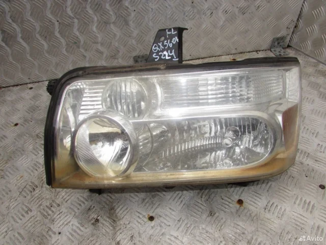Фары для Infiniti QX 56 (JA60) 2004-2007 на фотографиях