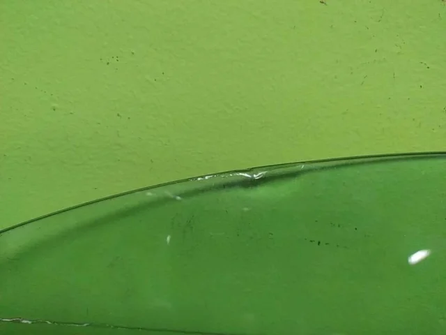 Стекло двери переднее левое для Volkswagen Passat Variant (B4, Typ 3A) 1993-1997 на фотографиях