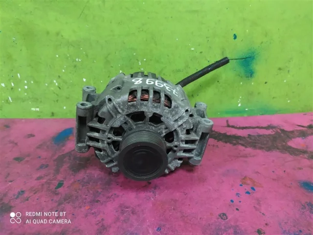 Генератор для Audi A4 B6 Avant 2000-2004 на фотографиях