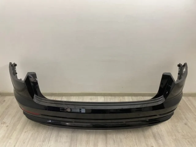 Бампер задний для Audi Q8 4M 2018-2023 на фотографиях