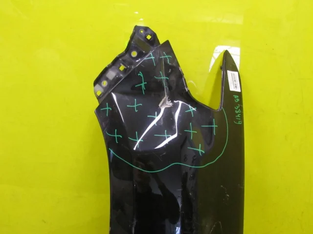 Крылья для Toyota Land Cruiser 200 (JDM) 2007-2013 на фотографиях