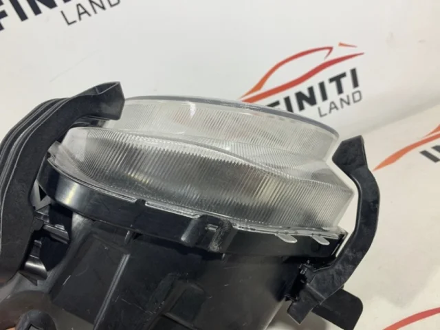 Фары для Nissan Juke YF15 JDM 2010-2014 на фотографиях