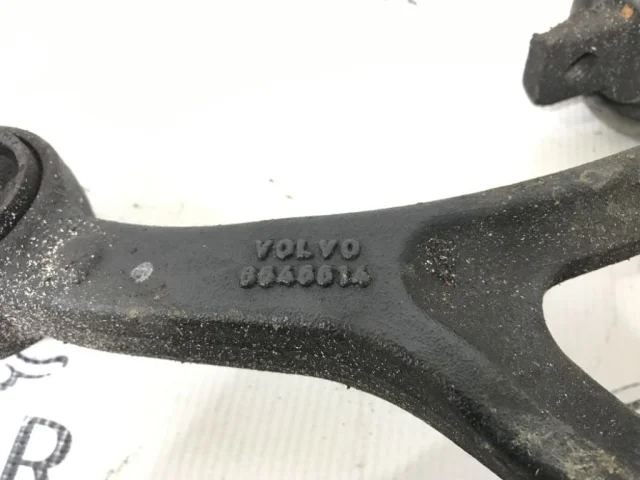 Рычаг передний правый нижний для Volvo XC90 I C 2002-2014 на фотографиях