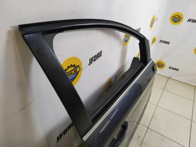 Дверь передняя правая для Ford Kuga CBV 2008-2013 на фотографиях