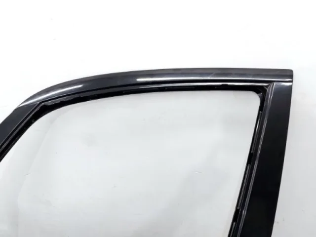 Дверь передняя левая для Suzuki SX4 2006-2009 на фотографиях