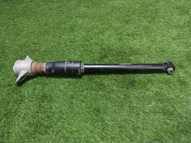 Амортизатор задний левый для Audi A4 B9 Avant 2015+ на фотографиях