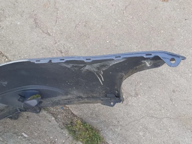 Бампер для Toyota Avensis Универсал T270 2008-2018 на фотографиях