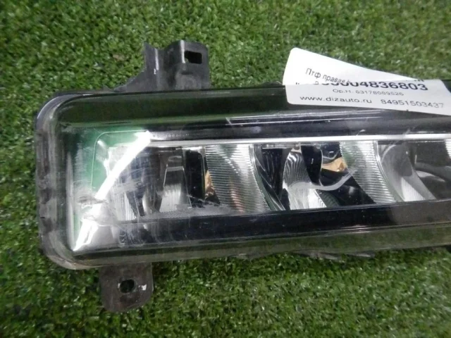 Дневной ходовой огонь правый для BMW 3er G20 2018+ на фотографиях