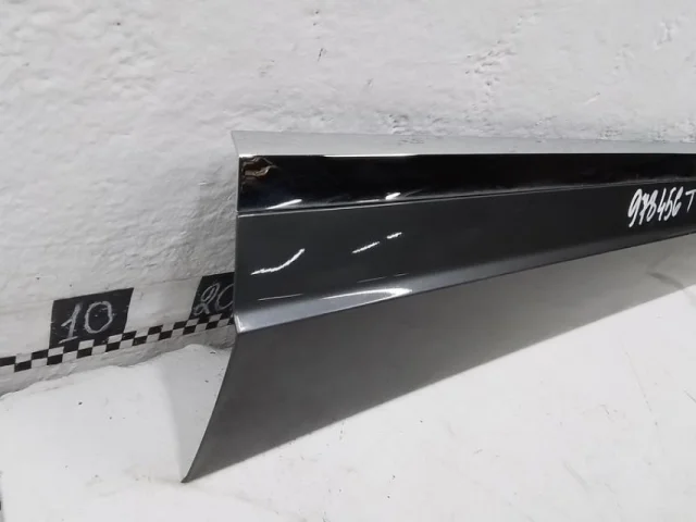 Мотор стеклоподъемника передний правый для Volkswagen Touareg III (CR) 2018+ на фотографиях