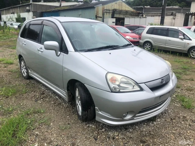 Накладка переднего бампера для Suzuki Liana Хэтчбек RC 2001-2008 на фотографиях