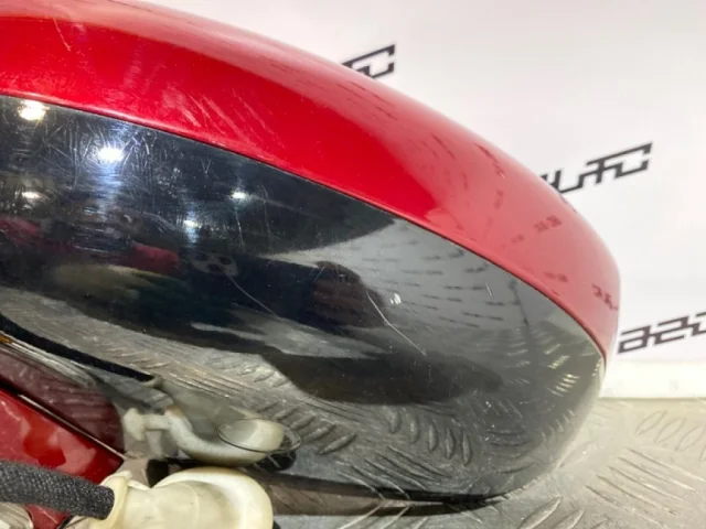 Стекла и зеркала для Citroen DS4 2011-2016 на фотографиях