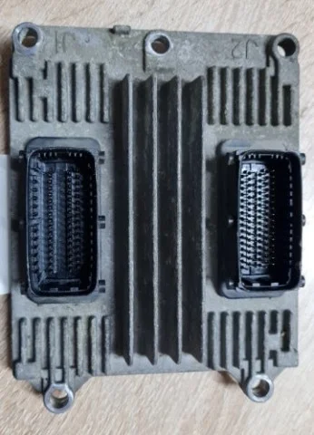 Блок управления двигателем для Opel Vectra B Caravan 1996-2003 на фотографиях