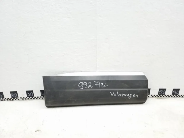 Накладка двери задней правой для Volkswagen Tiguan I NF 2006-2017 на фотографиях