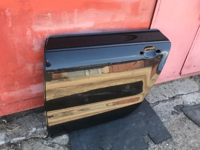 Дверь задняя левая для Audi A7 4G 2010-2014 на фотографиях