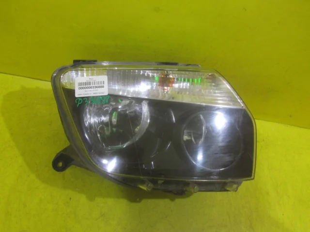 Фары для Renault Duster EU 2010-2015 на фотографиях