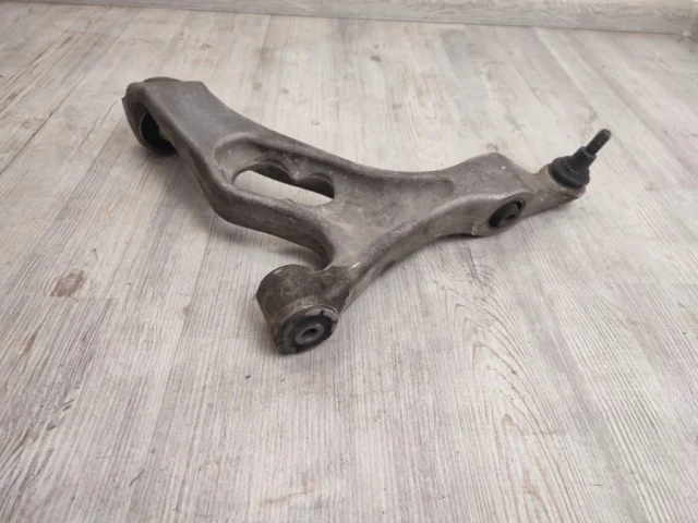 Рычаг передний правый нижний для Volkswagen Touareg II (7P5) 2010-2014 на фотографиях