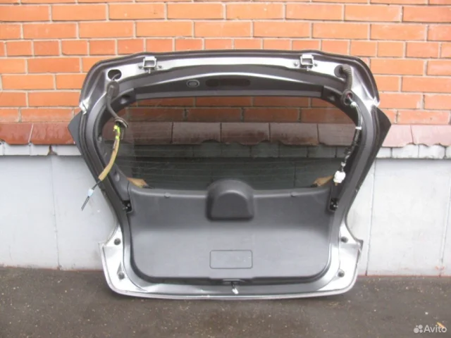 Крышка багажника для Nissan Juke YF15 JDM 2010-2014 на фотографиях