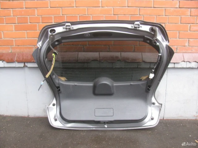 Крышка багажника для Nissan Juke YF15 JDM 2010-2014 на фотографиях
