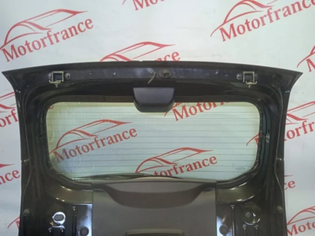 Дверь багажника для Renault Duster HM 2020+ на фотографиях