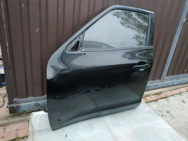 Накладка на дверь передняя левая для Nissan Juke YF15 2010-2014 на фотографиях