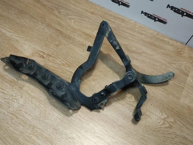 Петля капота левая для Mercedes-Benz S class W221 2005-2013 на фотографиях