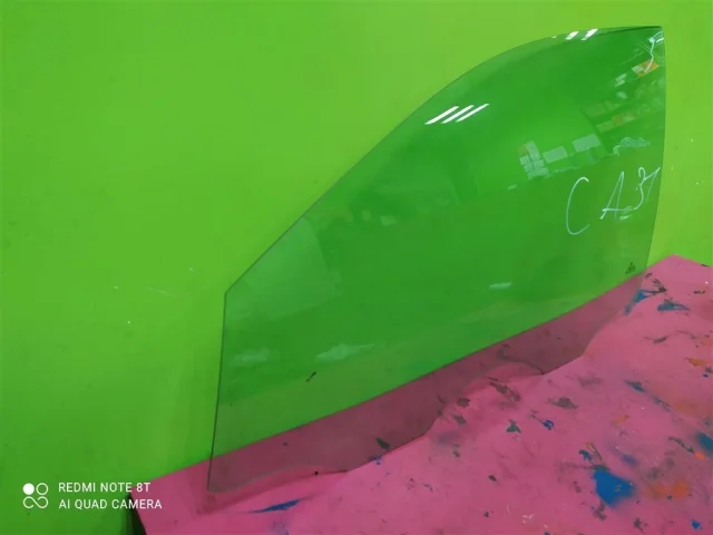 Стекла и зеркала для Volkswagen Polo IV (9N3) 2005-2009 на фотографиях