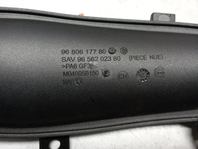 Патрубок интеркулера для Citroen C4 Седан 2010-2016 на фотографиях