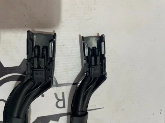 Поводок стеклоочистителя задний для Mercedes-Benz S class W222 2013-2017 на фотографиях