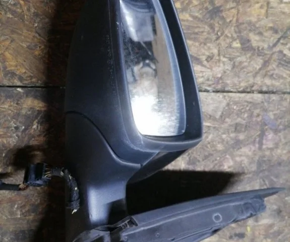 Стекла и зеркала для Volkswagen Polo V (6R) 2009-2014 на фотографиях