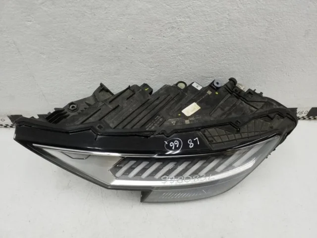 Фара ксенон левая для Audi Q8 4M 2018-2023 на фотографиях
