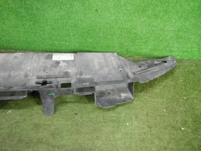 Накладка порога левая для Toyota Land Cruiser 200 (JDM) 2007-2013 на фотографиях