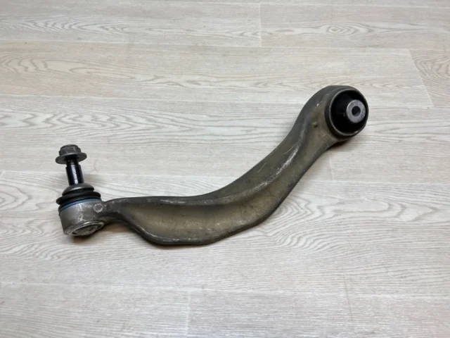 Рычаг передний правый нижний для BMW 5er Ф10 2010-2013 на фотографиях